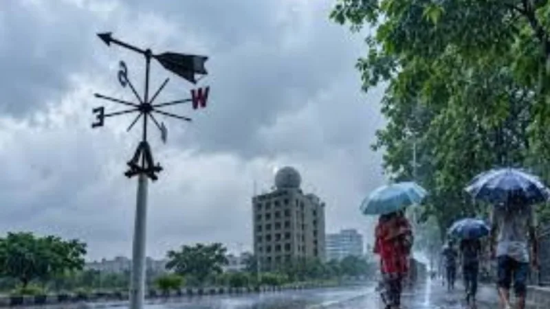 অর্ণব ঘূর্ণিঝড়ের প্রভাবে তিন বিভাগে বজ্রসহ বৃষ্টি, তাপমাত্রা বৃদ্ধি সম্ভাবনা