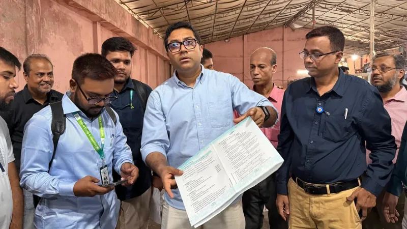 ববি হাজ্জাজ: ৫ নভেম্বরের মধ্যে প্রাথমিক বিদ্যালয়ের বই সরবরাহের নির্দেশ