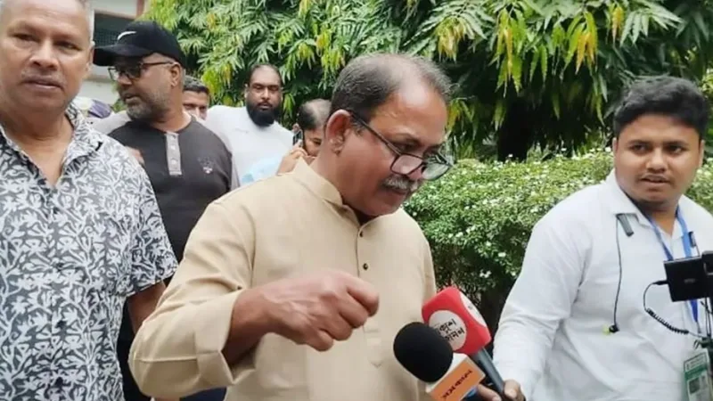 মির্জা ফয়জাল আমিনের কোকোনাট প্রতীকের এজেন্টরা জামাত-ইসলামি যোগদানের অভিযোগ