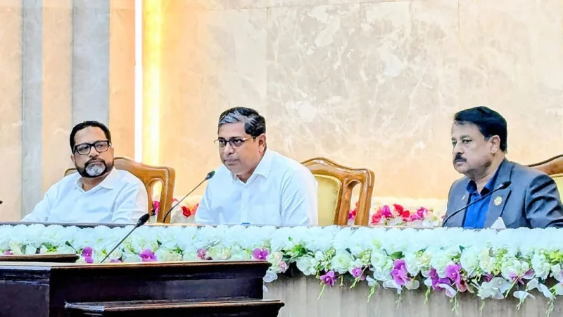 প্রধানমন্ত্রীর নির্দেশে ঢাকা শহরে ২০টি পরিবীক্ষণ টিম গঠন