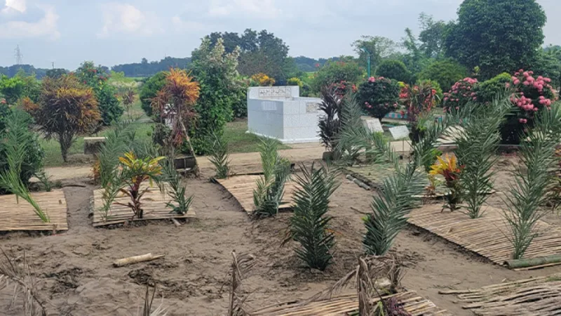 পাবনা: বজ্রপাতে ৬ শিশু নিহত, জানাজা ও দাফন সম্পন্ন