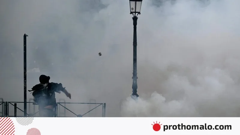 ফ্রান্সে শিক্ষার্থী‑শ্রমিক বিক্ষোভ, ৭০ হাজার পুলিশ মোতায়েন, ১৩৫ গ্রেপ্তার