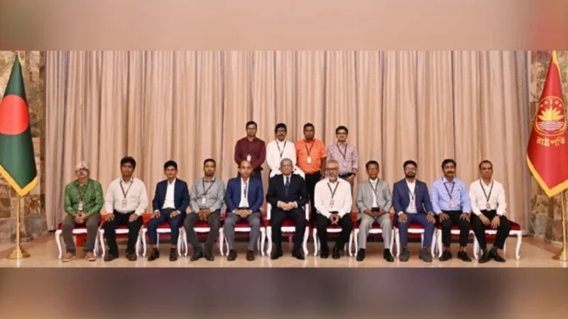 রাষ্ট্রপতি মির্জা ফখরুল ইসলাম আলমগীরের সঙ্গে ঢাকা রিপোর্টার্স ইউনিটির বৈঠক: গণমাধ্যমের মূল স্তম্ভ ও কর্মী কল্যাণে আহ্বান