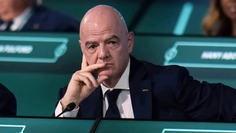 UEFA ৪২টি প্রশ্নের উত্তর চেয়ে ইনফান্তিনোকে দিল দুই‑সপ্তাহের শেষ তারিখ