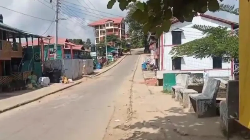 সাজেক অবরোধে ব্যবসা ক্ষতিগ্রস্ত, সেনাবাহিনীর ক্যাম্প পরিদর্শন; সৌদি-হুথি ড্রোন দাবি উন্মোচন