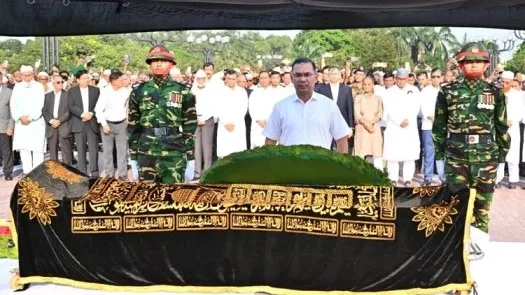 প্রধানমন্ত্রীর উপস্থিতিতে অবদুল হাই-র নামাজ‑এ‑জনাজা অনুষ্ঠিত