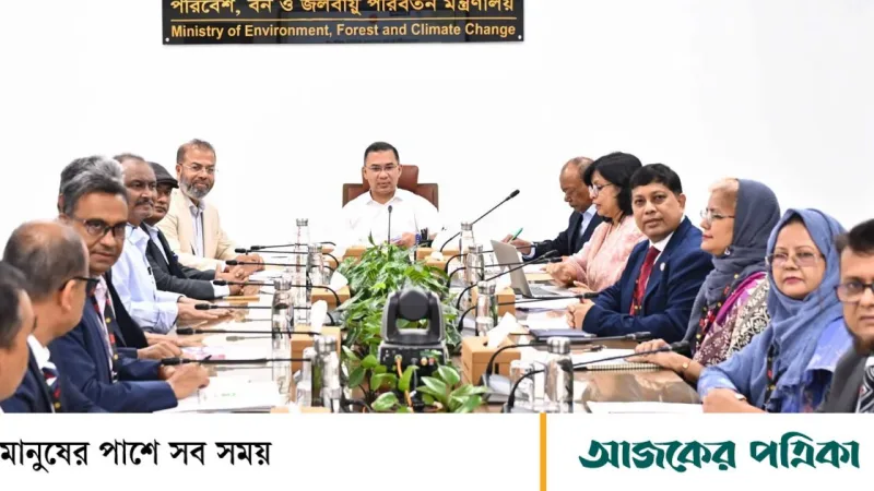প্রধানমন্ত্রী: পরিবেশ রক্ষায় দায়িত্বের বাইরে কাজ করতে হবে, ঢাকা বায়ুদূষণ লজ্জা