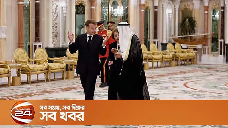 ফ্রান্সের প্রেসিডেন্ট ম্যাক্রোঁ কাতারে, হুমায়ূন কবির আলজেরিয়ায়