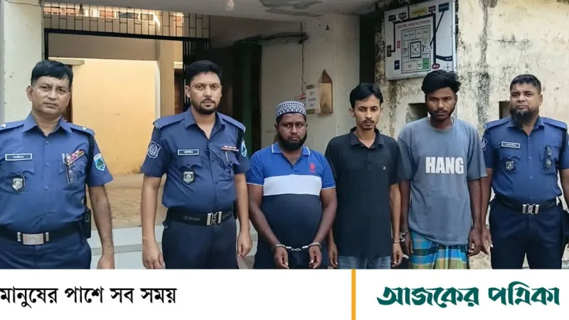 সিরাজগঞ্জে ট্রাক থেকে ৪০০ গ্যাস সিলিন্ডার লুট, গ্রেপ্তার ৩