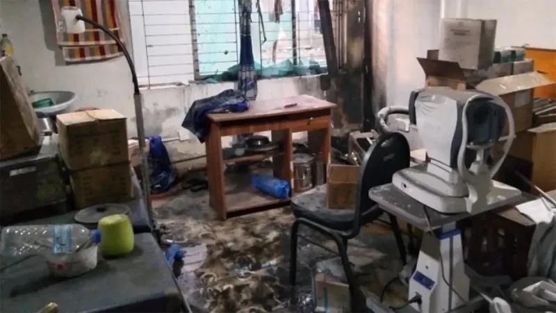 শজিমেক হাসপাতালে এসি বিস্ফোরণে চক্ষু বিভাগের সরঞ্জাম পুড়ল, কেউ আহত নেই