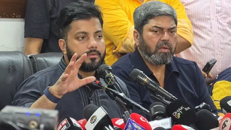 ইশরাক হোসেন স্বেচ্ছায় পদত্যাগ, প্রধানমন্ত্রীর কোনো নির্দেশ নেই