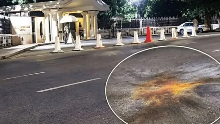 টেজগাঁওতে প্রধানমন্ত্রীর অফিসের কাছে ককটেল বিস্ফোরণ ঘটায় তিনজনের দুই‑দিনের রিম্যান্ড