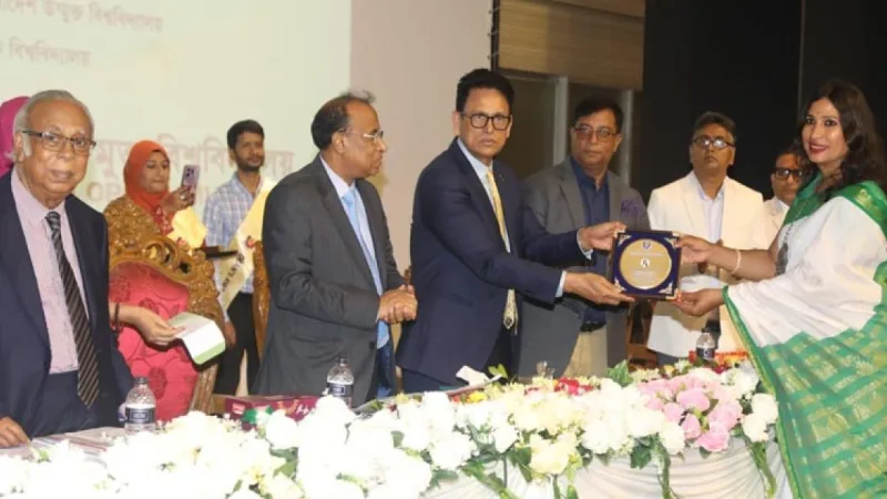 উচ্চশিক্ষার বৈষম্য কমাতে ইউজিসি চালু করবে স্যাটেলাইট টিভি চ্যানেল
